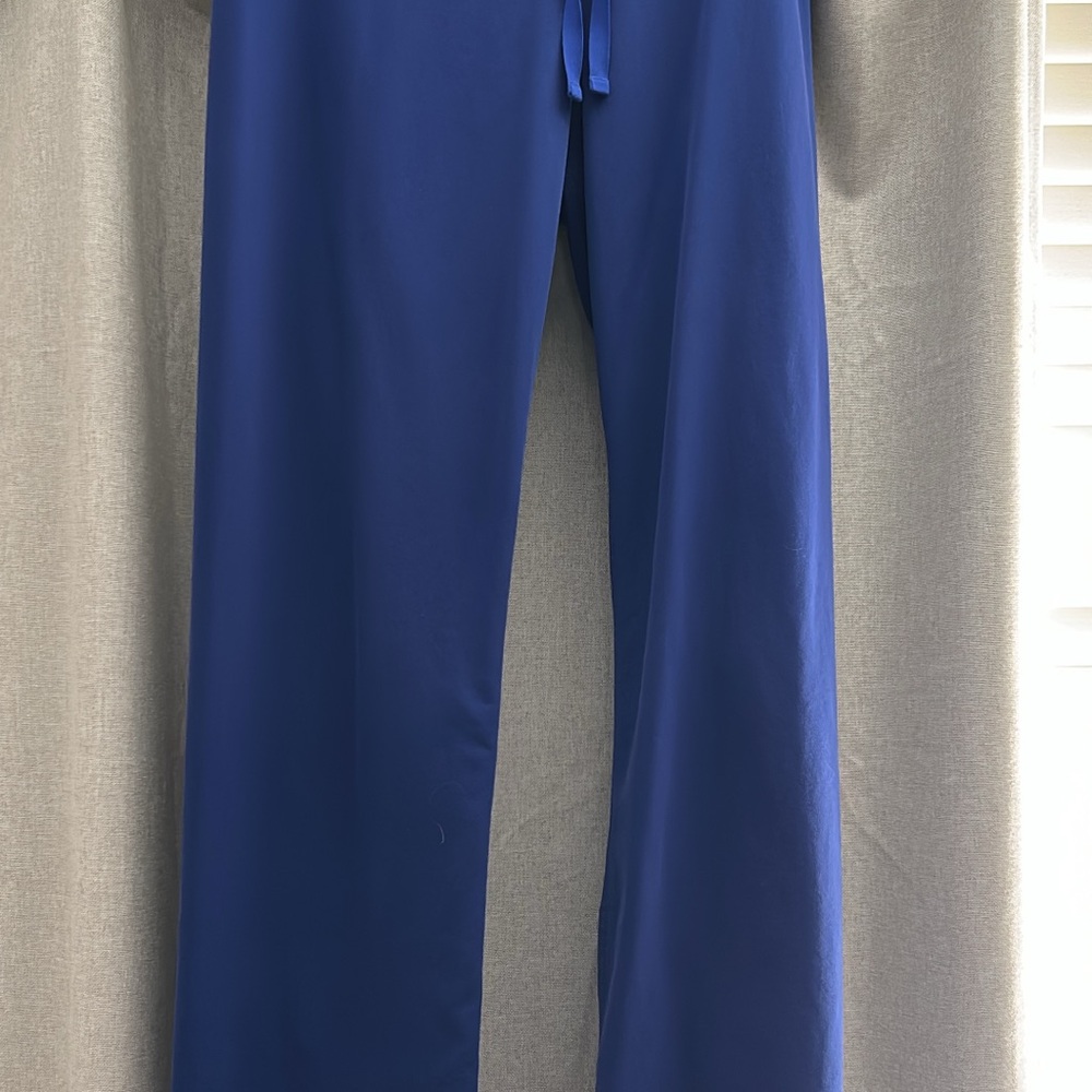 Figs Women's straight  Pants in Blue